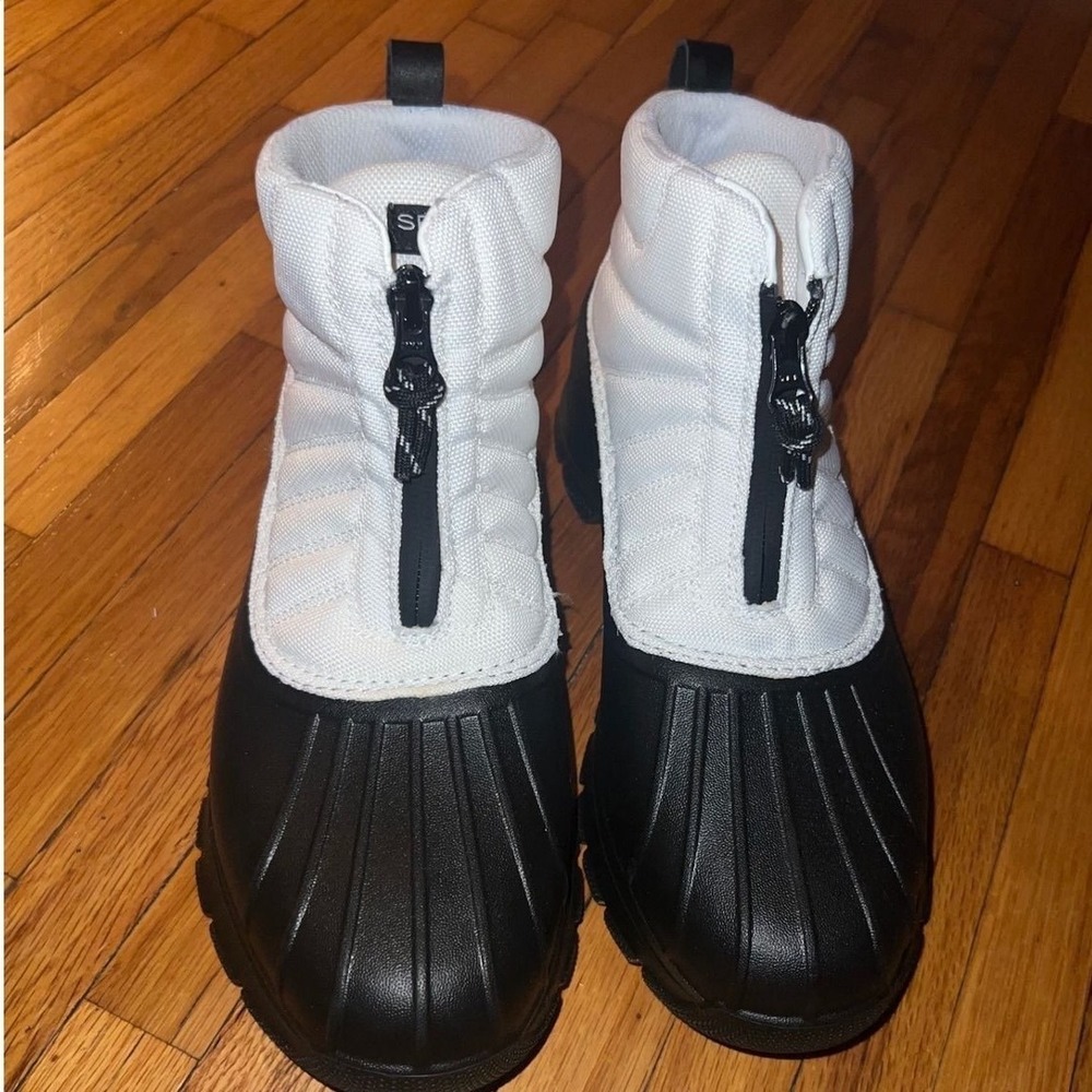 Sperry Torrent Front Zip Duck Boots Womens 9.5 Black‎ White Quilted